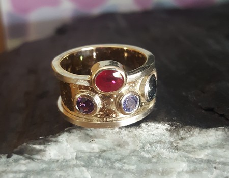 custom-made-funky-organic-gemstone-gold-ring